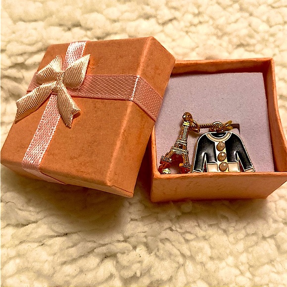 Jewelry - NWT STAMPED 18K GOLD Chanel Vibes Blouse & Paris Eiffel Tower Charms Necklace